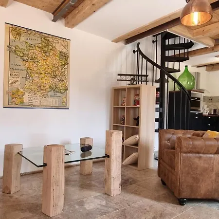 The Charming House By 1722 Ville-di-Paraso