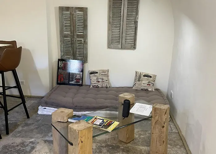 The Charming House By 1722 Hébergement de vacances *