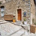 The Charming House * Ville-di-Paraso