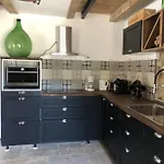度假居 The Charming House