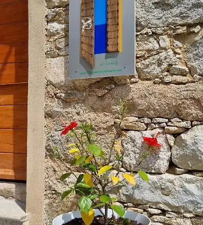 Dom wakacyjny The Charming House By 1722 Ville-di-Paraso