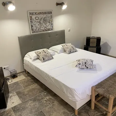 The Charming House By 1722 *